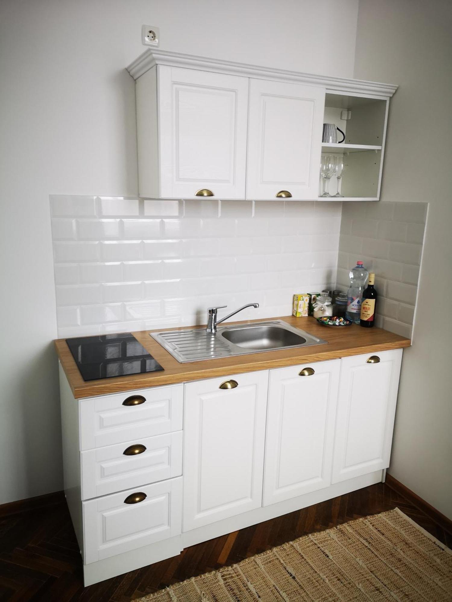Weisz Apartment-City Center-Free Private Parking,Wifi,Ac Carei Buitenkant foto